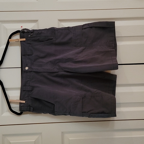 Carhartt Other - Carhartt men's size 34 relaxed fit shorts